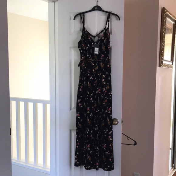 wild fable Dresses & Skirts - Maxi black floral print velvet sun dressNWT xxl